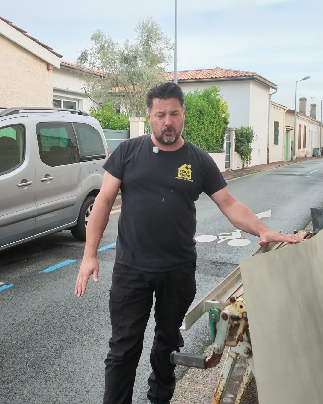 Le zinc plié sur place, à la plieuse